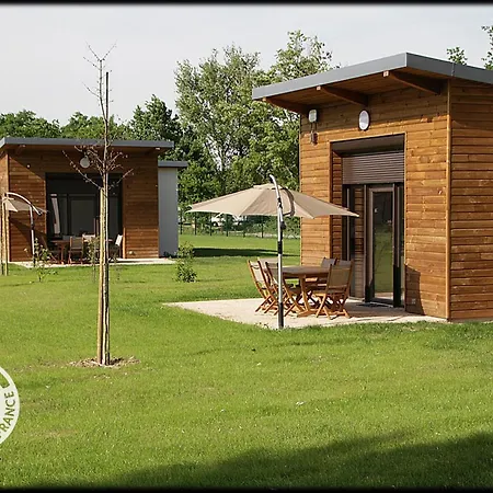 Confortables Au Bord D'un Etang Avec Terrasse, Jardin Et Nombreuses Activites. - Fr-1-496-78 *